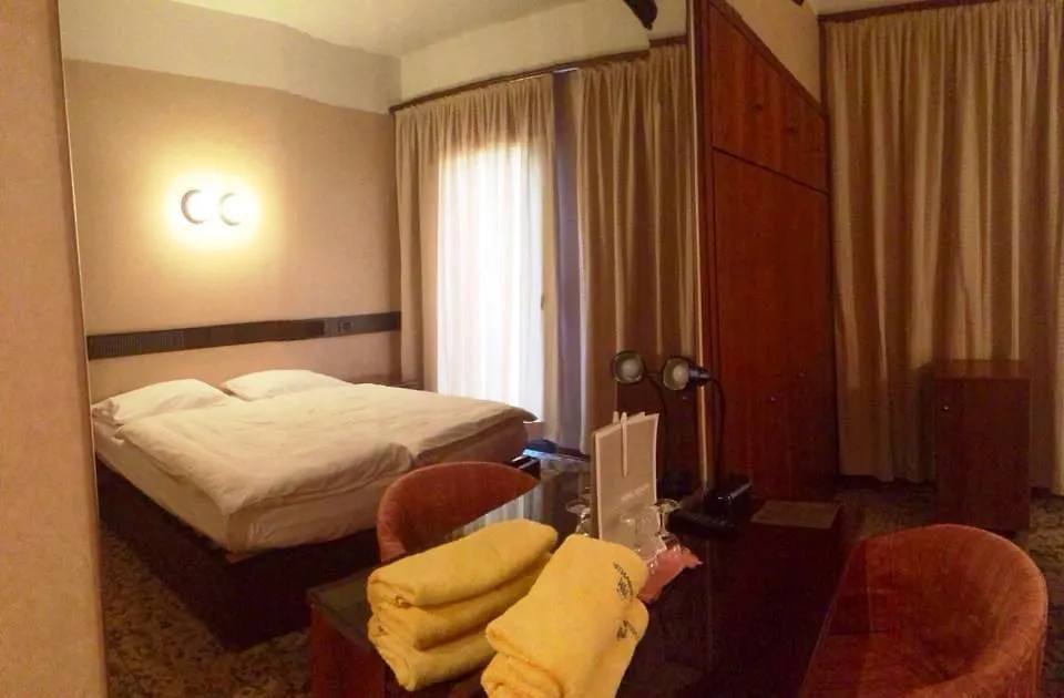 Parc Hotel Casa Mia Lazise 3*,