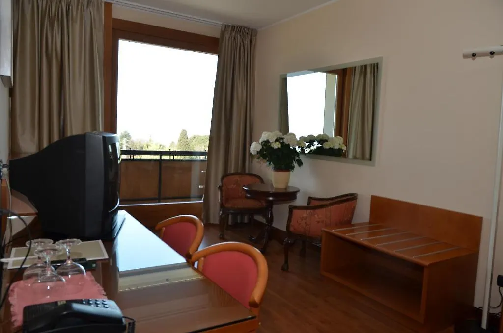Parc Hotel Casa Mia 3*, Lazise